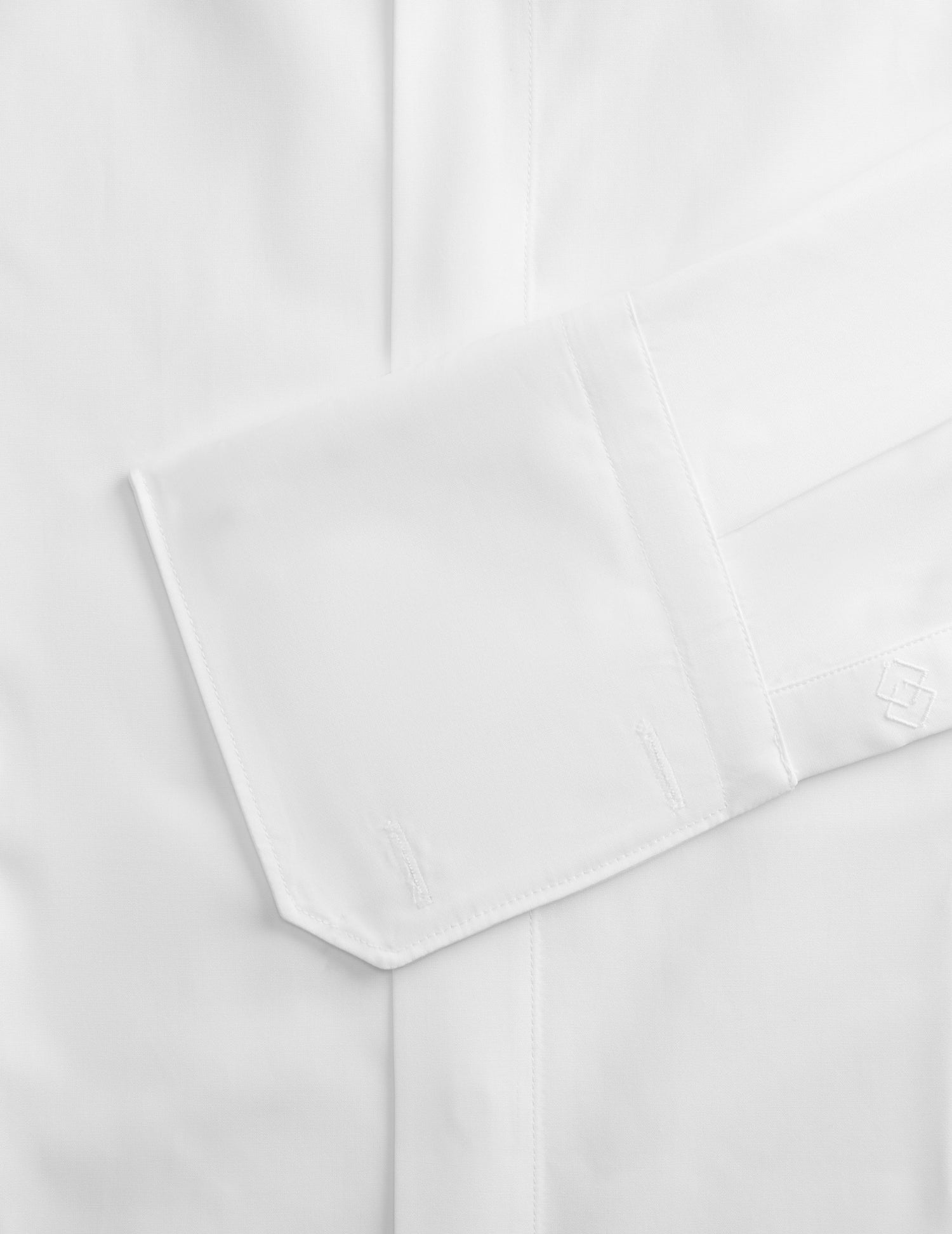 Fitted white hidden buttons placket shirt