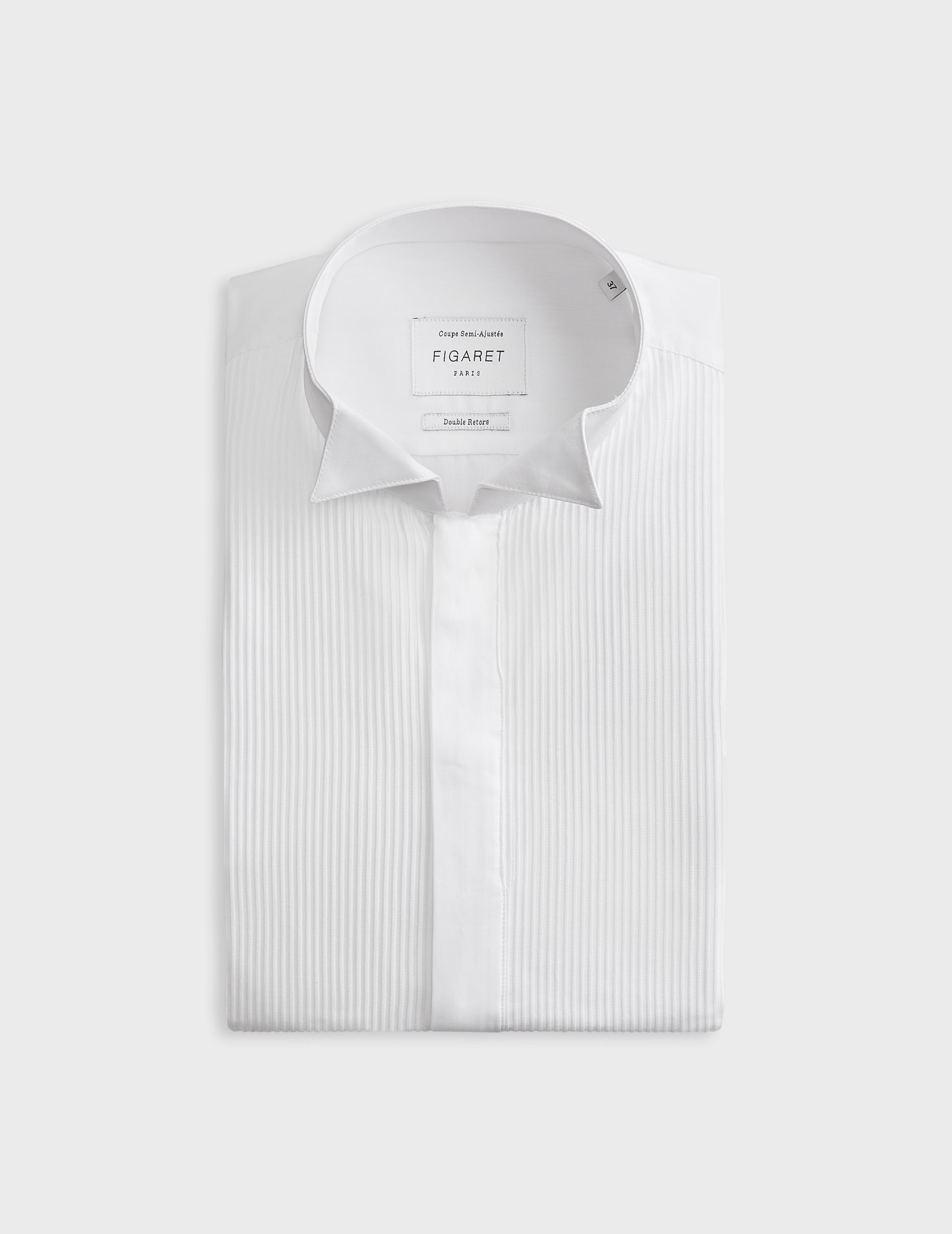 Semi-fitted white hidden throat shirt