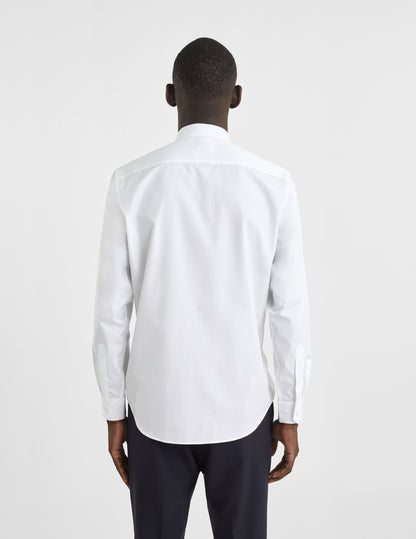 Semi-fitted white shirt